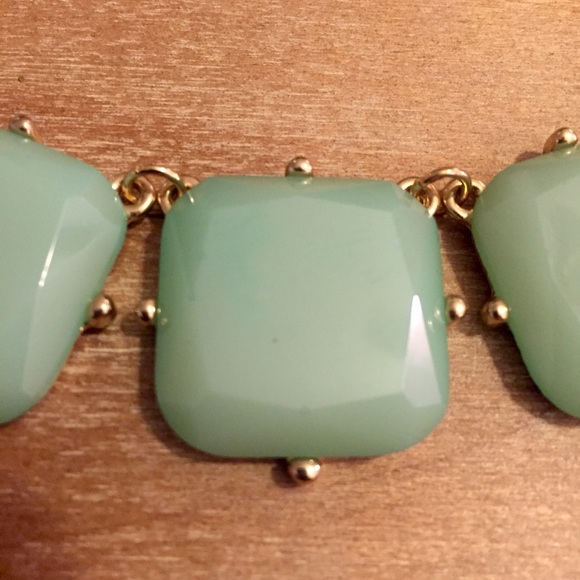 Mint Green Necklace - Picture 2 of 2