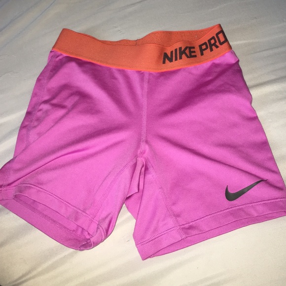 NIKE PROS