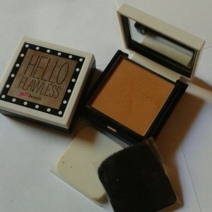 Benefit Hello Flawless Face Powder Hazelnut