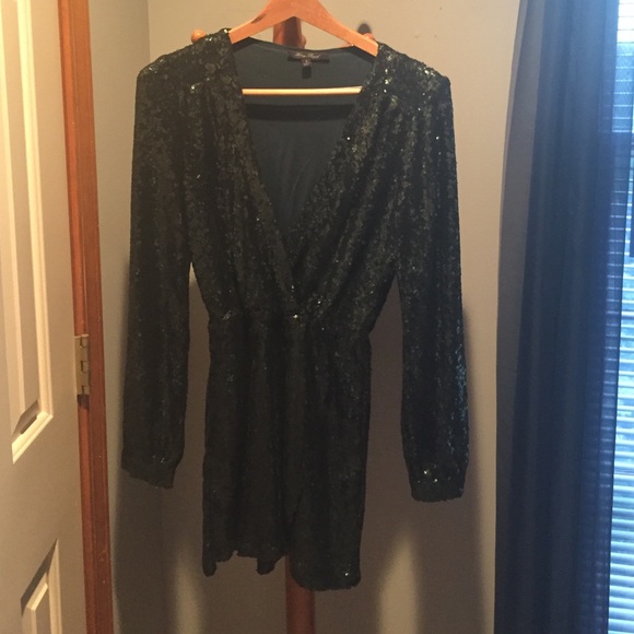 Honey Punch emerald green sequin dress
