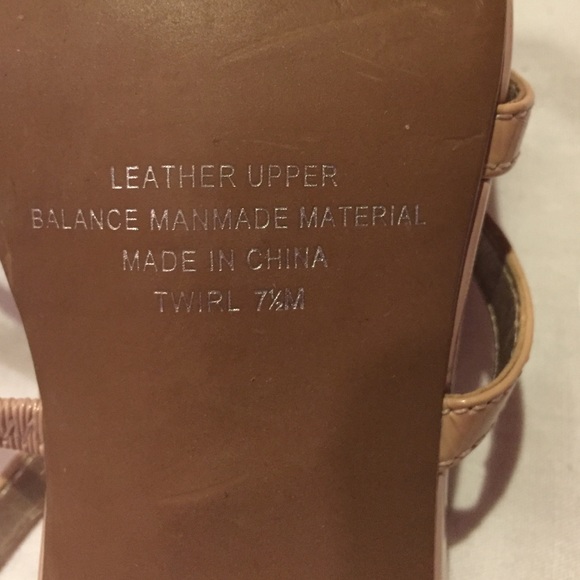 Nude heels! - Picture 4 of 5