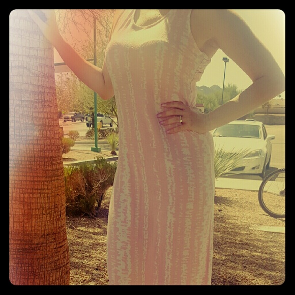 Cute pink & white summer dress
