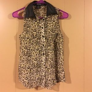 No sleeve button up blouse