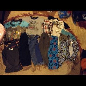 15 item Boys 🚶🏼👦🏼 2T & 3T Bundle for cheap!😎