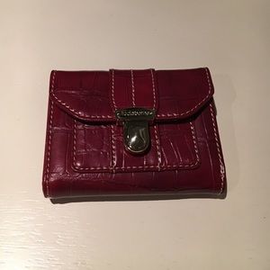NWOT Liz Claiborne wallet. Burgundy.