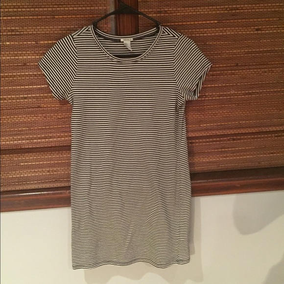 Forever 21 black/white t-shirt dress