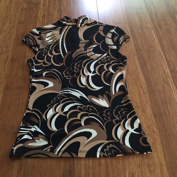 NWOT Ally B top - Picture 2 of 3