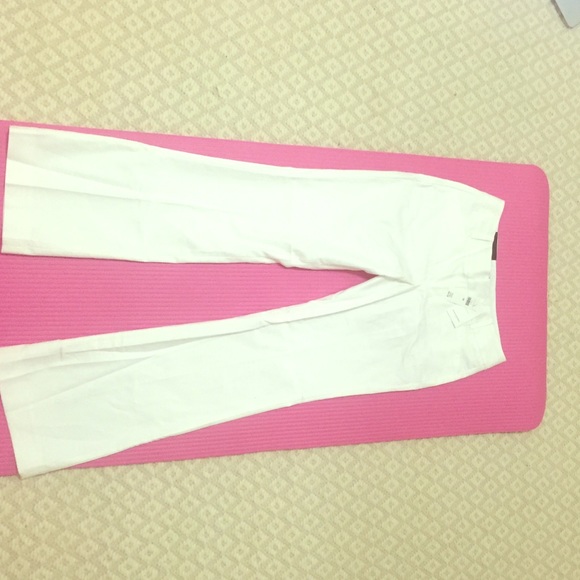 Tags on: White Ryan Fit pants - Banana Republic