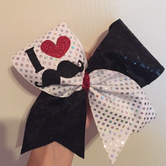 "I ❤️ Mustaches" cheerleading bow 🎀
