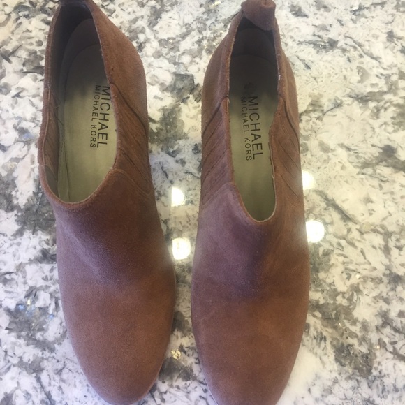 Michael kors booties - Picture 4 of 4