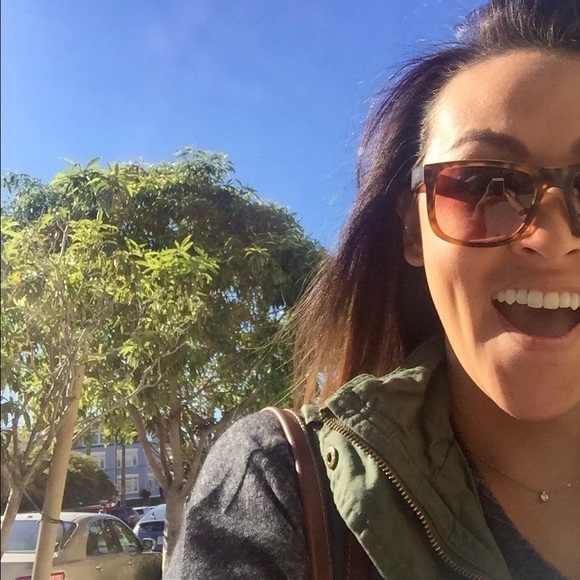 Meet your Posher, Ashley - Picture 1 of 1