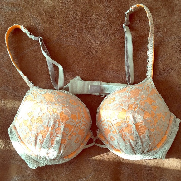 Lace Miraculous Plunge VS bra