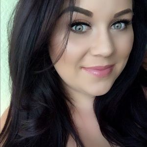 Meet your Posher, Jasmin