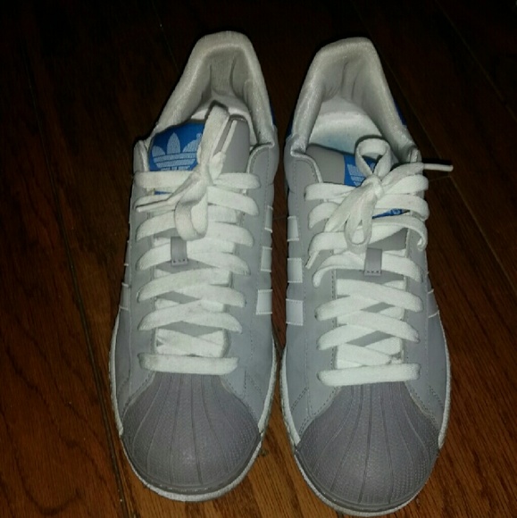 Adidas men's sneaker