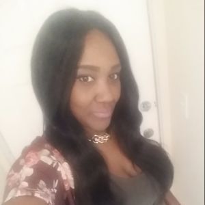 Meet your Posher, Alicia