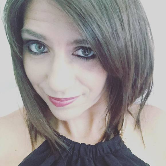 Meet your Posher, Maria - Picture 1 of 1