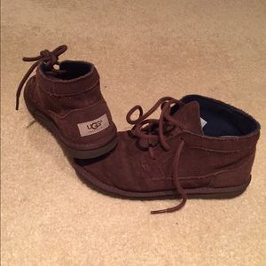 Boys authentic ugg boot