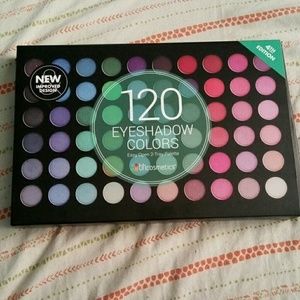 120 eye shadow colors pallete