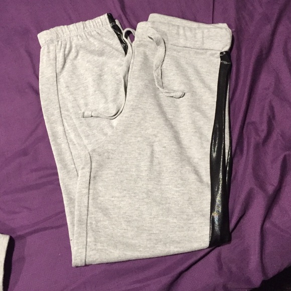 Pleather Capris Sweatpants