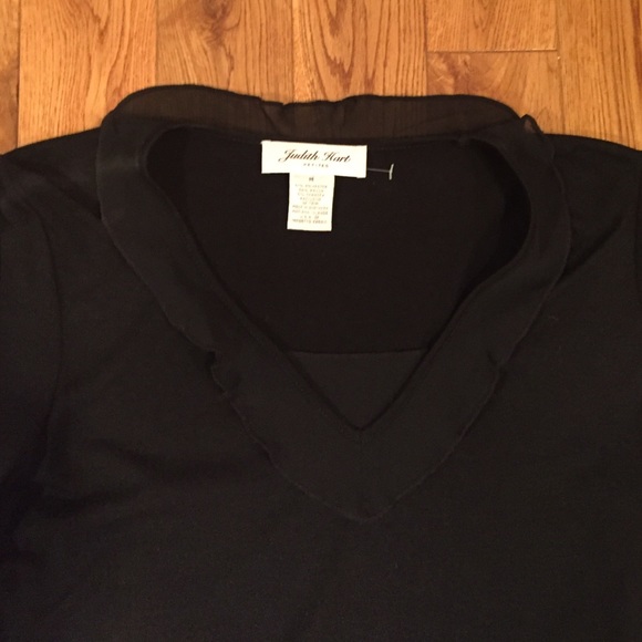 Black Judith Hart Petite top - Picture 2 of 3