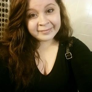 Meet your Posher, Vikkee