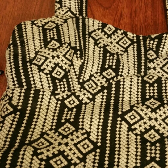 Crop Top - Picture 2 of 3