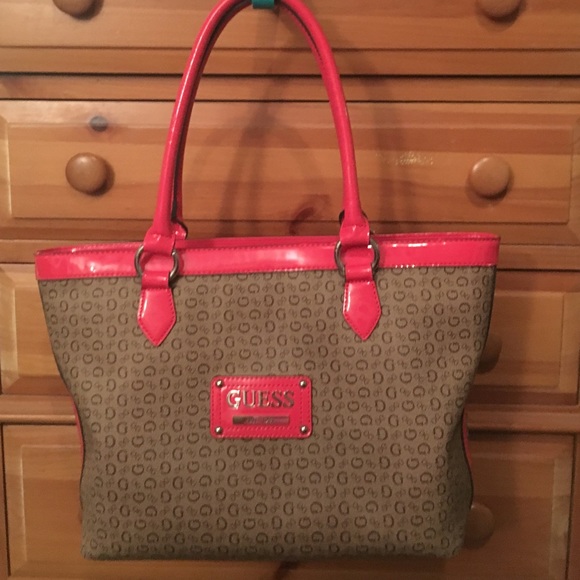 Guess purse