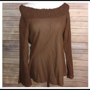 ✅ NWOT Off Shoulder - brown