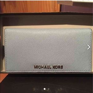 Michael kors wallet