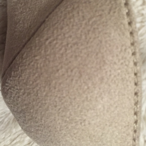 Shoes - Picture 3 of 3
