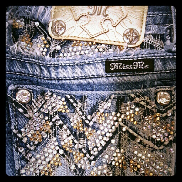 Miss Me Size 24