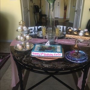 Meet your Posher, Bernadette