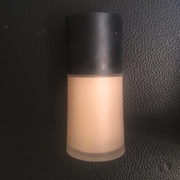 Giorgio Armani luminous silk foundation