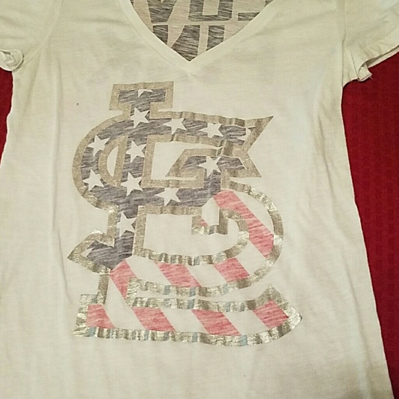 Victoria's Secret PINK v-neck tee
