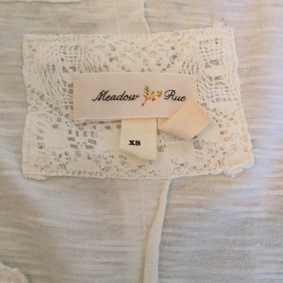 Meadow Rue Henley Pullover - Picture 4 of 4