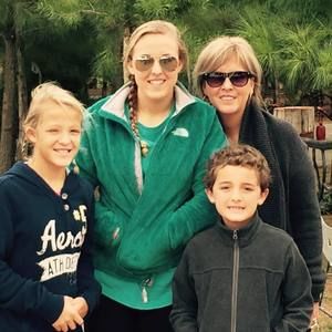 Meet your Posher, Crystal