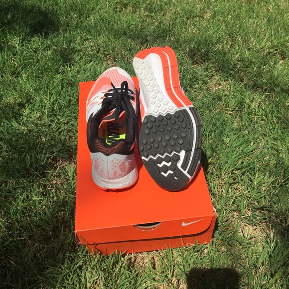 WMNS Nike Air Zoom Pegasus 31 - Picture 3 of 3