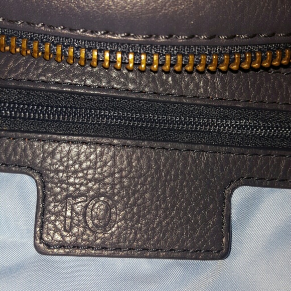 Woman's purse - Picture 3 of 3