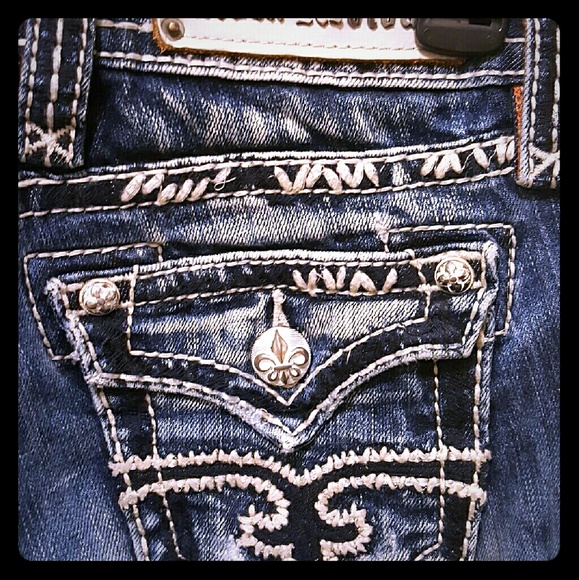 Rock Revival Size 24
