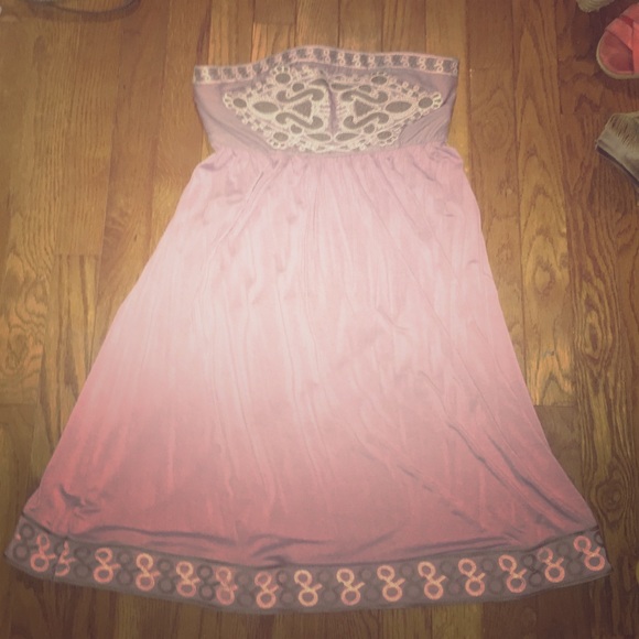 Embroidered strapless dress - Picture 1 of 2