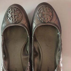 Tahari Ballet Flats