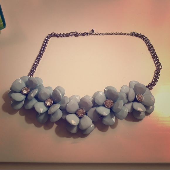 Mint colored fashion necklace