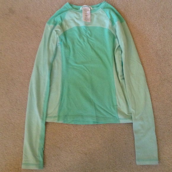 teal ivivva long sleeve shirt