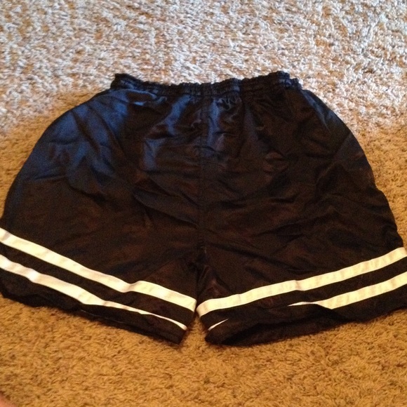 Nylon satin soccer shorts! - Picture 3 of 3