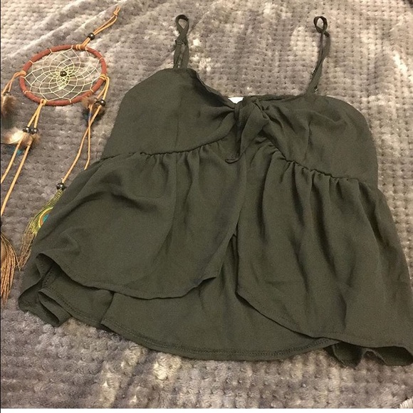 Brandy Melville chiffon tank BLACK - Picture 2 of 2