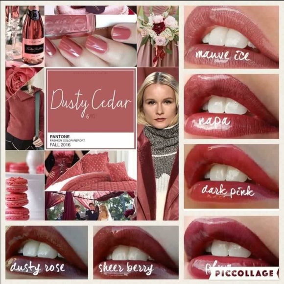 Lipstick with gloss that will stay 18 hours - Picture 3 of 4