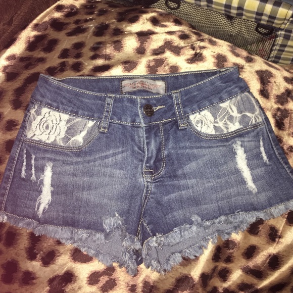 Lace detail shorts