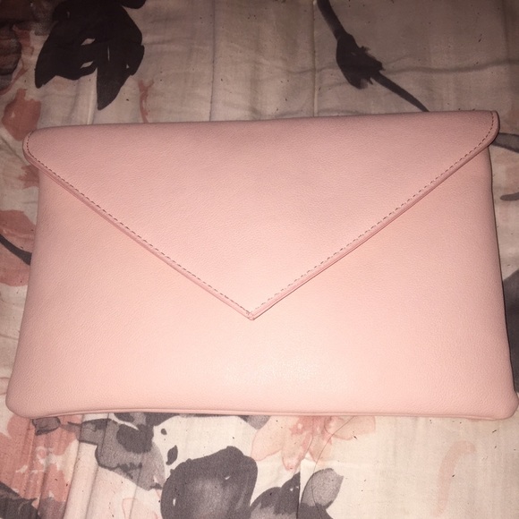 Kittenish Handbags - Blush pink clutch