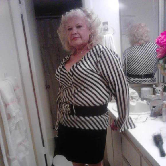 Meet your Posher, Angela