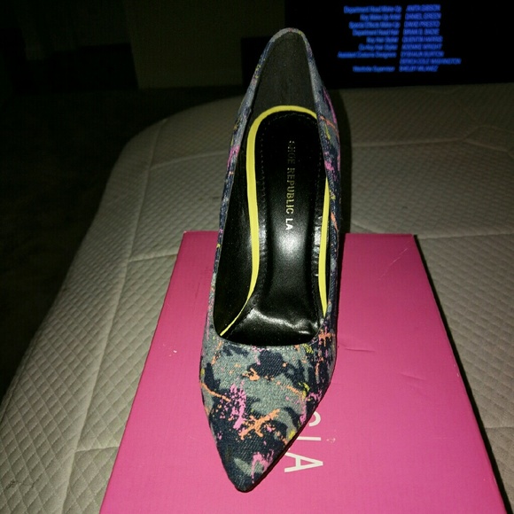 Dark denim paint splattered heels